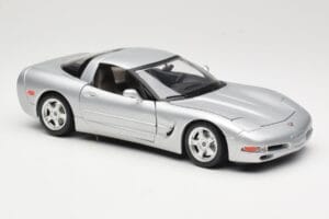 Chevrolet Corvette C5 Argintiu Bburago 1:18 3056 Metal - imaginea 6 din 8