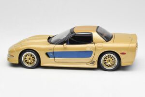 Chevrolet Corvette C5 Guldstrand Signature Edition Auriu Maisto 1:18 31657 Metal - imaginea 4 din 8