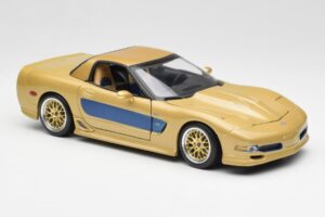 Chevrolet Corvette C5 Guldstrand Signature Edition Auriu Maisto 1:18 31657 Metal - imaginea 6 din 8
