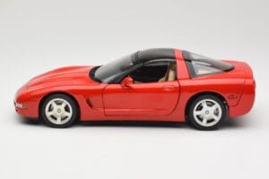 Chevrolet Corvette C5 Targa Roșu UT Models 1:18 21001 Metal - imaginea 4 din 8