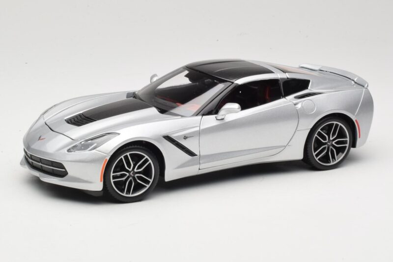 Chevrolet Corvette C7 Argintiu Maisto 1:18 38132 Metal