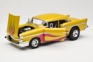 Chevrolet Custom Galben cu Flacără Hot Wheels 1:18 21356 Metal - imaginea 2 din 8