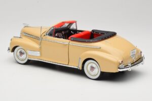 Chevrolet Deluxe Cabriolet Bej Eagle Collectibles 1:18 3022518 Metal - imaginea 7 din 8