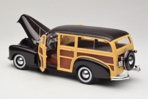 Chevrolet Fleetmaster Woody Negru Maisto 1:18 56043 Metal - imaginea 5 din 8
