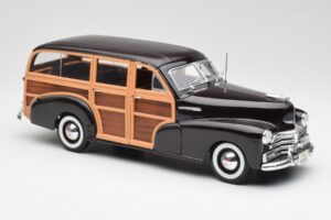 Chevrolet Fleetmaster Woody Maro Maisto 1:18 36854 Metal - imaginea 6 din 8