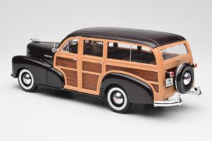 Chevrolet Fleetmaster Woody Maro Maisto 1:18 36854 Metal - imaginea 7 din 8