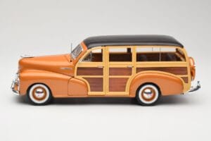 Chevrolet Fleetmaster Woody Auriu Maisto 1:18 56042 Metal - imaginea 4 din 8
