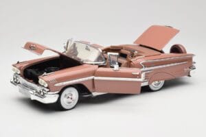 Chevrolet Impala Cabriolet Maro Motormax 1:18 73112 Metal - imaginea 2 din 8