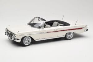 Chevrolet Impala Cabriolet Alb Sun Star 1:18 3405 Metal