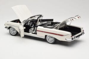 Chevrolet Impala Cabriolet Alb Sun Star 1:18 3405 Metal - imaginea 5 din 8