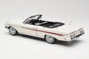Chevrolet Impala Cabriolet Alb Sun Star 1:18 3405 Metal - imaginea 7 din 8