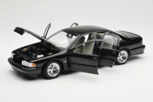 Chevrolet Impala SS Negru AUTOart 1:18 71091 Metal - imaginea 2 din 8