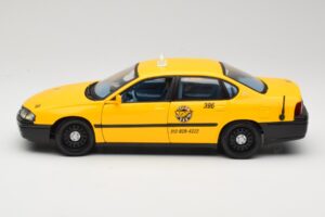 Chevrolet Impala Taxi Maisto 1:18 36617 Metal - imaginea 4 din 8