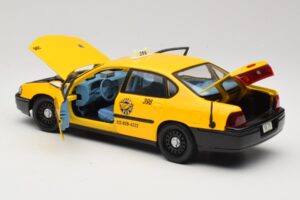 Chevrolet Impala Taxi Maisto 1:18 36617 Metal - imaginea 5 din 8