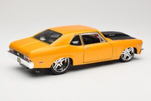 Chevrolet Nova SS Auriu Maisto 1:18 31083 Metal - imaginea 3 din 8