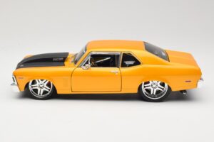 Chevrolet Nova SS Auriu Maisto 1:18 31083 Metal - imaginea 4 din 8