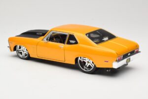 Chevrolet Nova SS Auriu Maisto 1:18 31083 Metal - imaginea 7 din 8