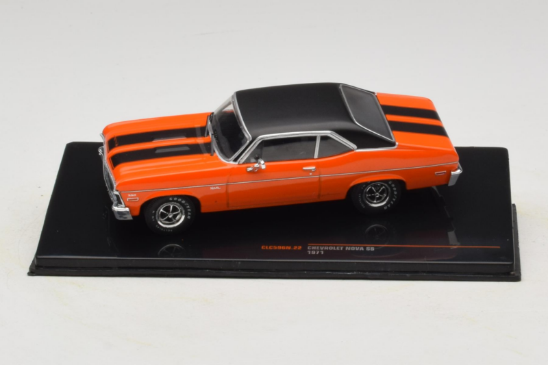 Chevrolet Nova SS Roșu IXO 1:43 Chevrolet Nova SS Roșu IXO 1:43 CLC596N Metal