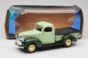 Chevrolet Pickup Verde Solido 1:18 8063 Metal - imaginea 8 din 8