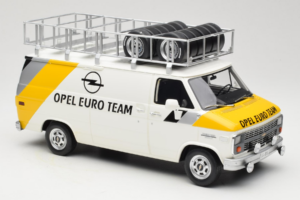Opel Manta 400 Group B Rally Tour de Corse 1984 Cu Chevrolet G30 Vehicul de Asistență Otto 1:18 OT491 Rășină - imaginea 7 din 13