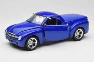 Chevrolet SSR Concept Albastru Maisto 1:18 531612 Metal - imaginea 2 din 8