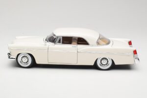 Chrysler 300B Alb Maisto 1:18 531897 Metal - imaginea 4 din 8