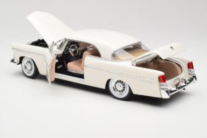 Chrysler 300B Alb Maisto 1:18 531897 Metal - imaginea 5 din 8