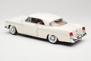 Chrysler 300B Alb Maisto 1:18 531897 Metal - imaginea 7 din 8