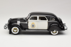 Chrysler Airflow Mașină de Poliție Signature Models 1:18 CCSM01 Metal - imaginea 3 din 6