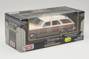 Chrysler LeBaron Town & Country Bej Motormax 1:24 MM7331BG Metal - imaginea 2 din 3