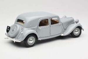 Citroen 15CV 6 Cyl Gri Maisto 1:18 50313 Metal - imaginea 3 din 8