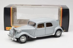 Citroen 15CV 6 Cyl Gri Maisto 1:18 50313 Metal - imaginea 8 din 8
