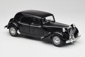 Citroen 15CV 6 Cil Negru Maisto 1:18 31821 Metal - imaginea 6 din 8