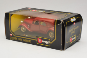 Citroen 15CV TA Roșu Bburago 1:24 1501 Metal - imaginea 3 din 3