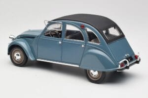 Citroen 2CV Bleu Nuit Solido 1:18 8028 Metal - imaginea 5 din 6
