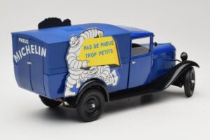 Citroen C4 F Pas de Pneus Trop Petit Albastru Solido 1:18 151235-00 Metal - imaginea 3 din 8
