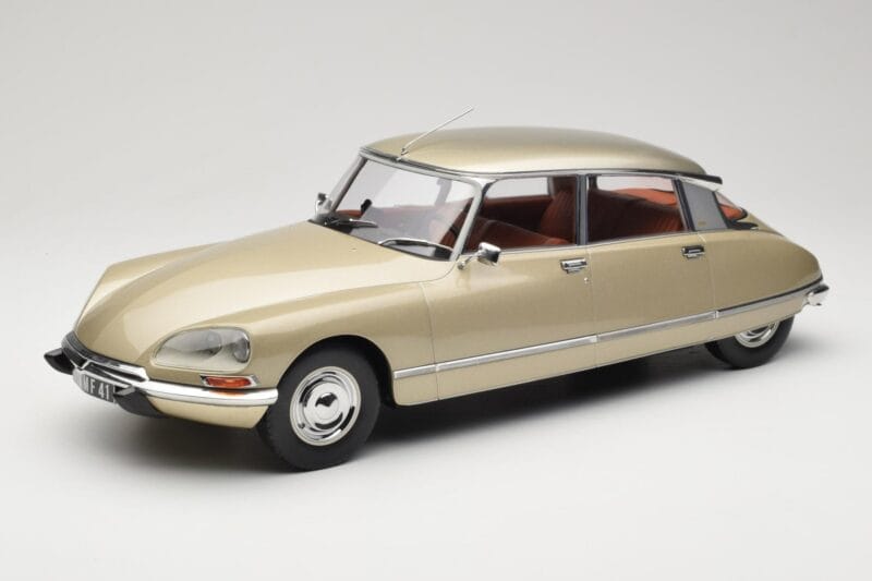 Citroen DS 23 Pallas Bej Norev 1:12 121730 Metal