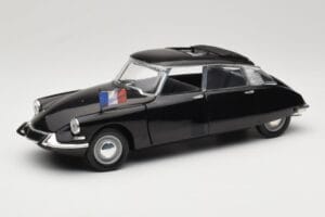 Citroen DS Presidentielle Gri Solido 1:18 8035 Metal
