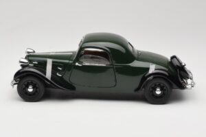 Citroen Traction Avant 11 Coupe Verde Solido 1:18 8179 Metal - imaginea 4 din 8