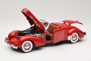 Cord 812 Cabriolet Roșu American Muscle 1:18 32158 Metal - imaginea 2 din 8