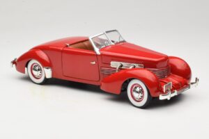 Cord 812 Cabriolet Roșu American Muscle 1:18 32158 Metal - imaginea 6 din 8