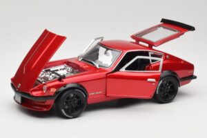 Datsun 240Z S30 Roșu Maisto 1:18 32611 Metal - imaginea 2 din 8