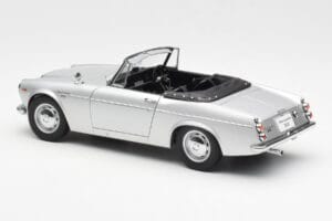 Datsun Fairlady 2000 SR311 Roadster Argintiu AUTOart 1:18 77432 Metal - imaginea 7 din 8