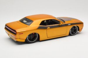 Dodge Challenger Concept Auriu Maisto 1:18 31320 Metal - imaginea 3 din 8