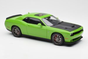 Dodge Challenger SRT Hellcat Verde GT Spirit 1:18 GT168 Rășină - imaginea 4 din 6