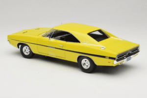 Dodge Charger R/T Galben Dirty Mary Crazy Larry Auto World 1:18 AWSS101/06 Metal - imaginea 7 din 8