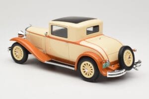 Dodge Eight DG Coupe Bej BoS Models 1:18 BOS289 Rășină - imaginea 5 din 6