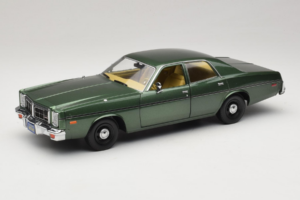 Dodge Monaco Verde Hunter GreenLight 1:18 19045 Metal