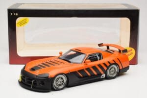 Dodge Viper Competition Coupe Go Man Go Orange AUTOart 1:18 80422 Metal - imaginea 6 din 6