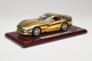 Dodge Viper GTS Gold Plated 23K Maisto 1:18 GP001 Metal - imaginea 3 din 8